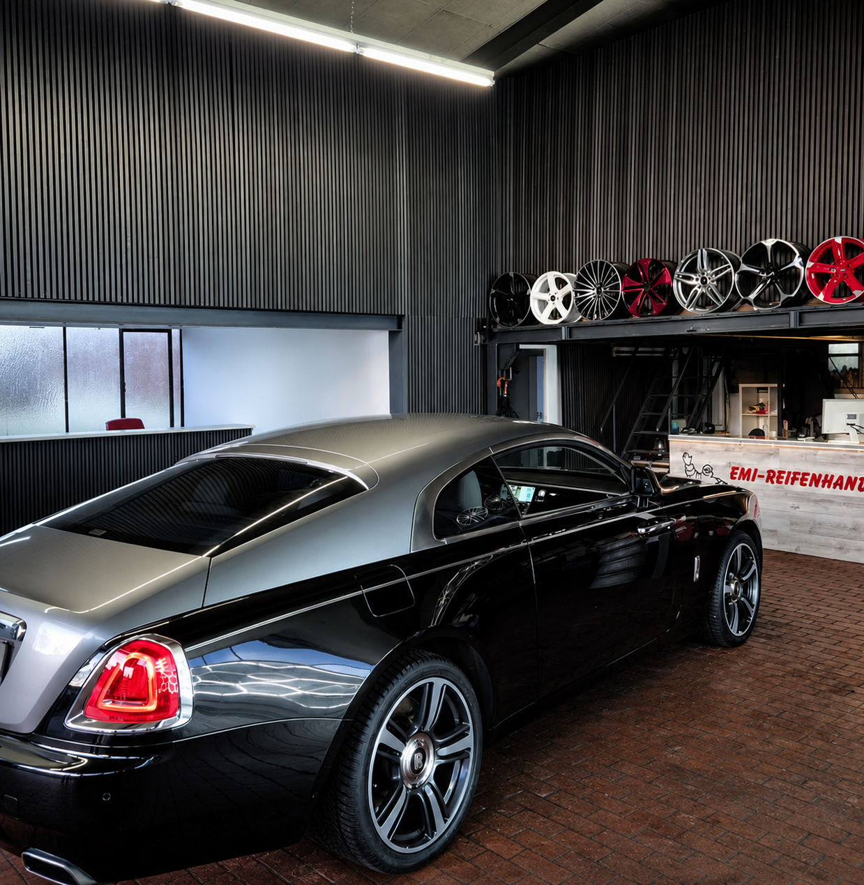 Rolls Royce bei EMI Reifenhandel Stadtallendorf